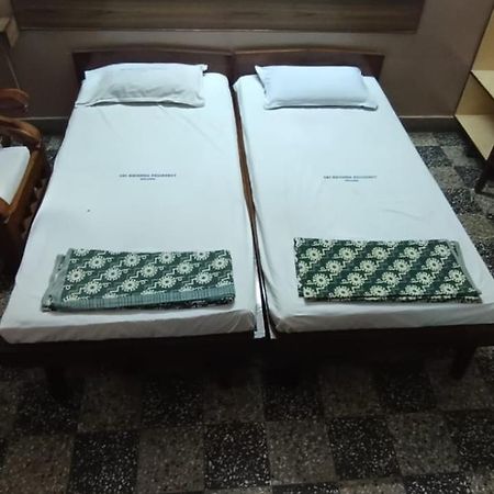 Sri Krishna Residency Hotell Vellore Exteriör bild